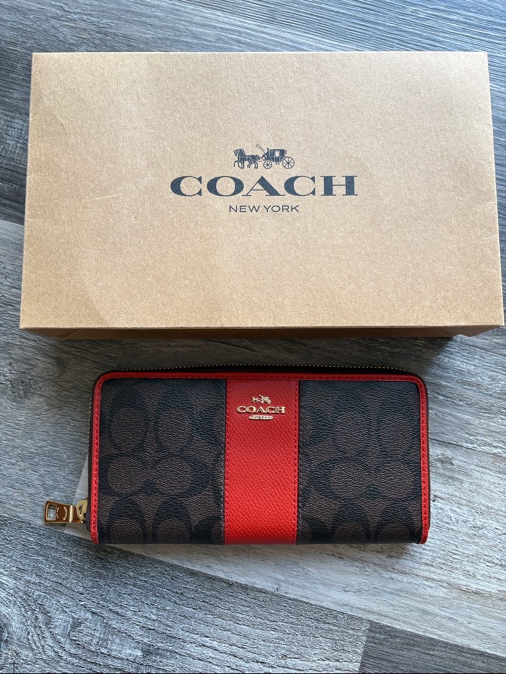 Coach Signature Zip Wallet NWOT